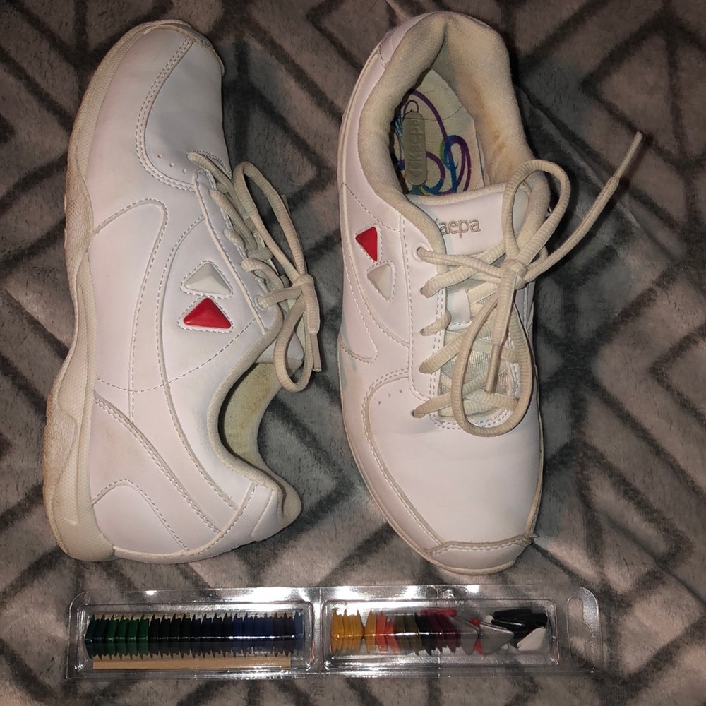 Cheerleading shoes size 6,5